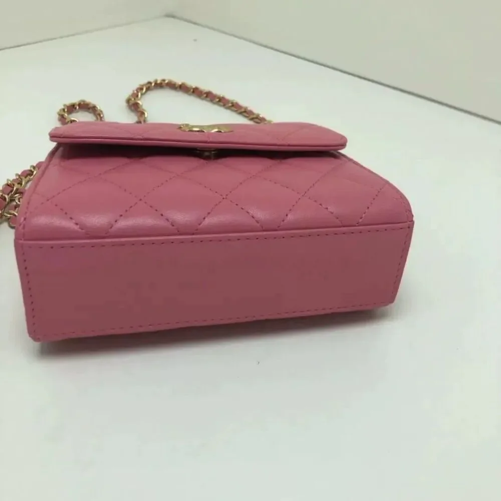 CHANEL brand color
